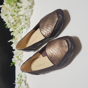 Bandolino Brown Leather Loafer with Gold Snake Print - Size 6 Medium